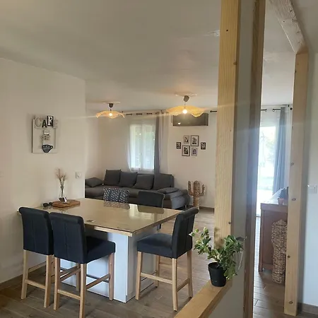 Villa *